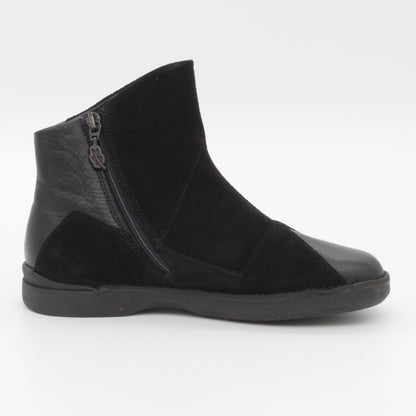 STIEFELETTE I MIX VELOUR UND GLATTLEDER